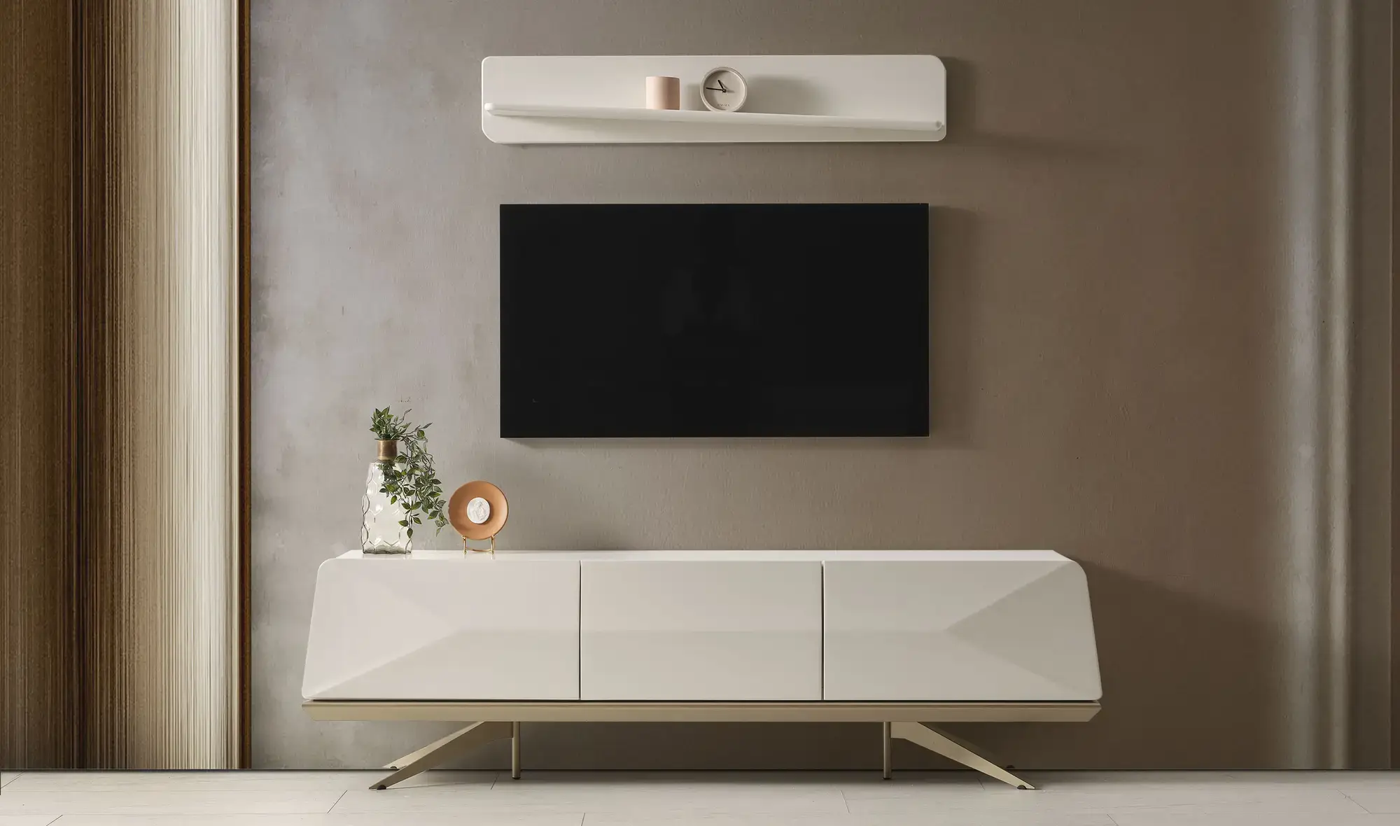 Tv Ünitesi